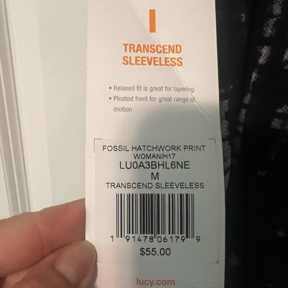 NWT Lucy Transcend Sleeveless Top-Fossil Hatchwork Print - Picture 4 of 7